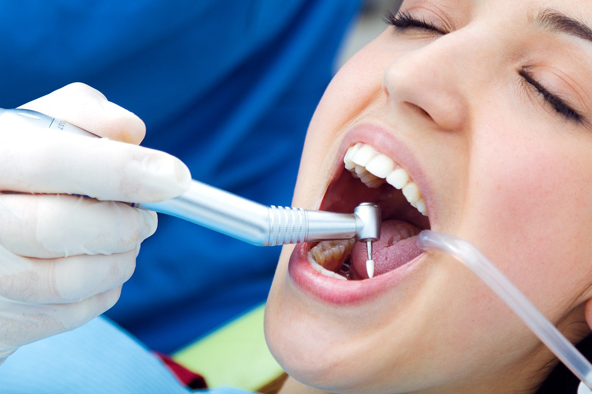 https://dentenay.com/wp-content/uploads/2025/06/implantTedavisi.jpeg